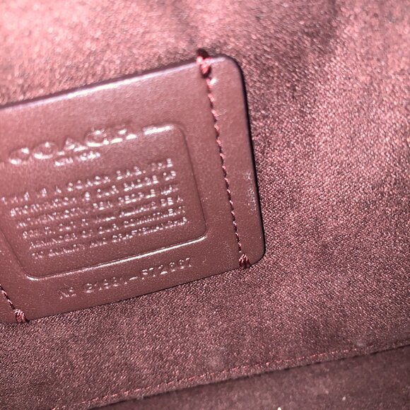 COACH Zoe Carryall with Gunmetal - Picture 4 of 4